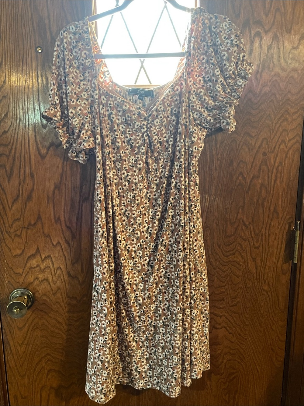 Vibe Brown Floral Puff-Sleeve Midi Dress